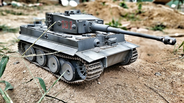 hračka battle tank